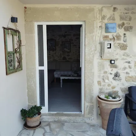 Minfot Local House בית כפרי