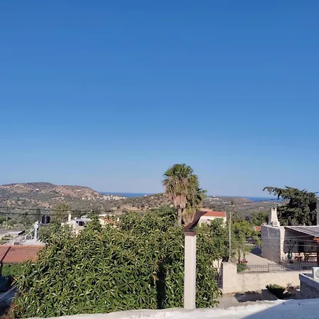 Minfot Local House בית כפרי